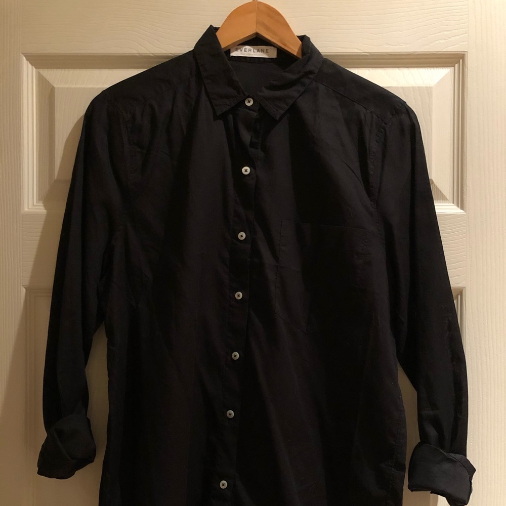 Everlane Black Cotton Button Down Medium